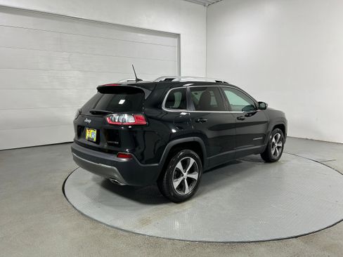 Used 2019 Jeep Cherokee Limited image 34