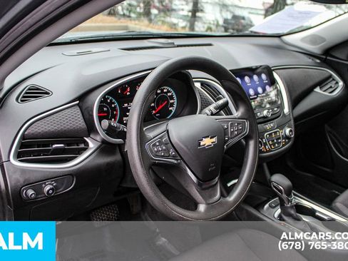 Used 2024 Chevrolet Malibu LT image 31