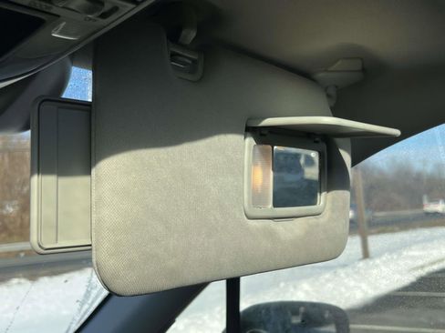 Used 2019 Subaru Forester Premium w/ All-Weather Package image 10