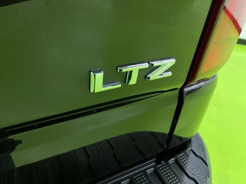 Used 2019 Chevrolet Silverado 1500 LTZ w/ LTZ Plus Package AWD/4WD image 13