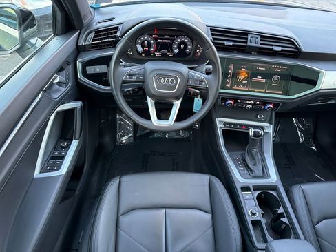 Used 2025 Audi Q3 2.0T Premium image 22
