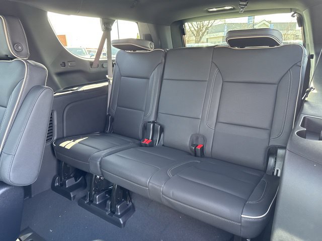 New 2026 Chevrolet Suburban Premier AWD/4WD image 17