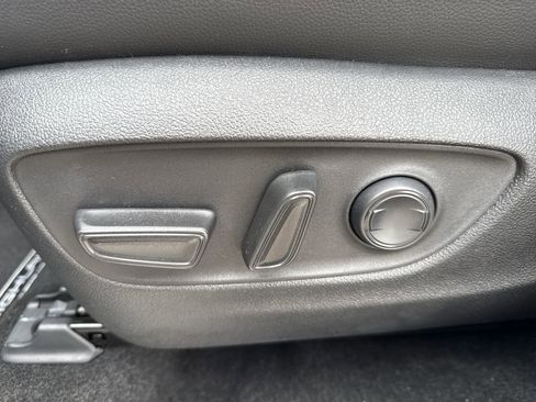 Certified 2025 Toyota Highlander XSE AWD/4WD image 14