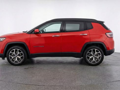 Used 2025 Jeep Compass Limited AWD/4WD image 5