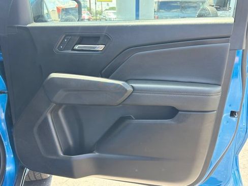 Used 2023 Chevrolet Colorado LT AWD/4WD image 29