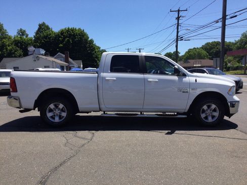 Used 2019 RAM 1500 Classic SLT AWD/4WD image 7