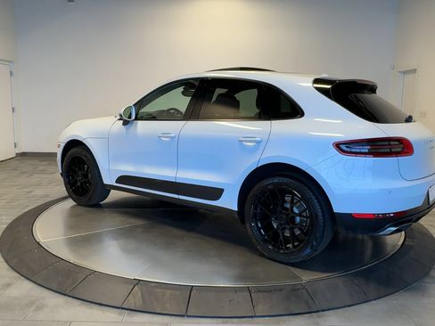 Used 2017 Porsche Macan AWD/4WD image 5