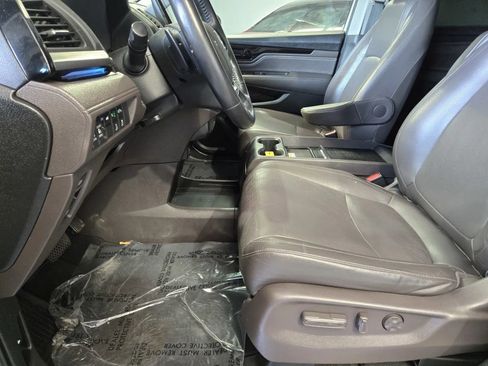 Used 2018 Honda Odyssey Elite image 14