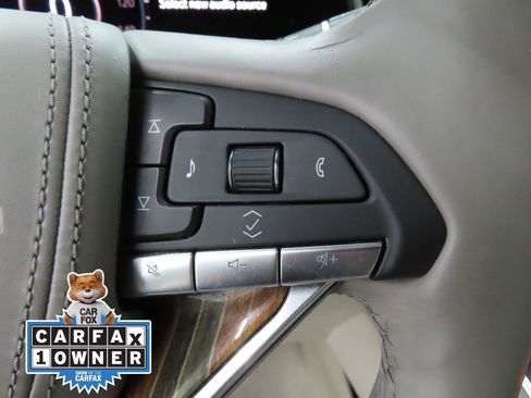 Used 2022 Cadillac Escalade Sport Platinum w/ LPO, ONYX Package image 13