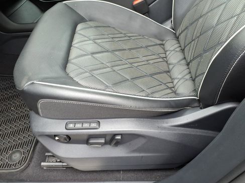 Used 2024 Volkswagen Atlas SEL Premium R-Line AWD/4WD image 16