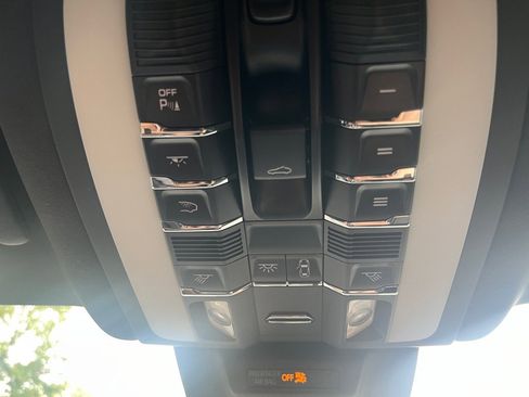 Used 2024 Porsche Macan GTS image 29