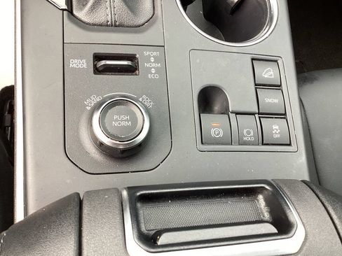 Used 2025 Toyota Highlander XSE AWD/4WD image 42