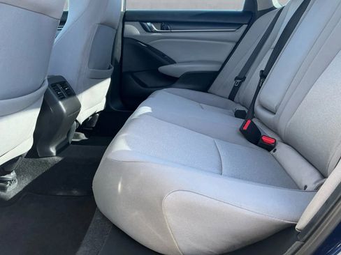 Used 2018 Honda Accord EX image 14