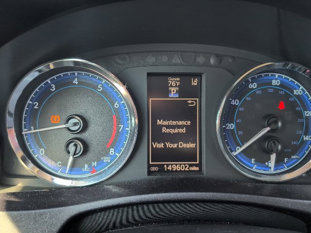 Used 2017 Toyota Corolla SE FWD image 3