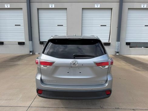 Used 2016 Toyota Highlander Limited Platinum image 8