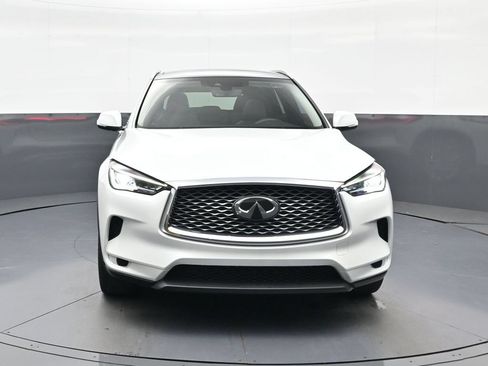 Used 2023 INFINITI QX50 Luxe FWD image 3