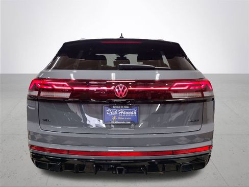 New 2026 Volkswagen Atlas Cross Sport SEL R-Line image 12