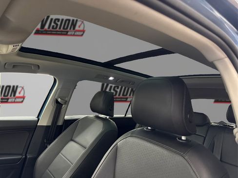 Used 2020 Volkswagen Tiguan SE w/ Panoramic Sunroof Package image 20