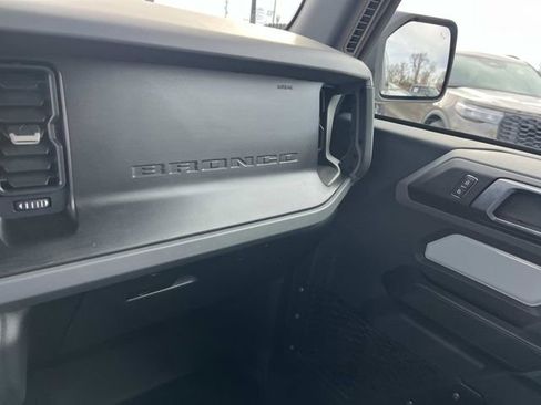 Used 2022 Ford Bronco Big Bend AWD/4WD image 17