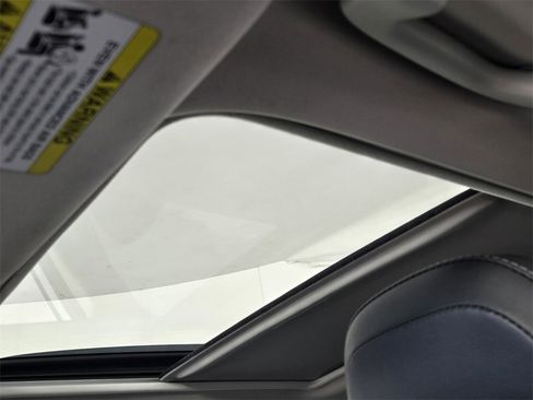 Used 2023 Subaru Forester Limited image 11