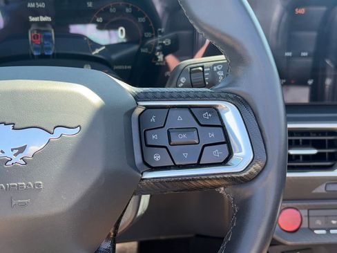 Used 2025 Ford Mustang Premium image 13