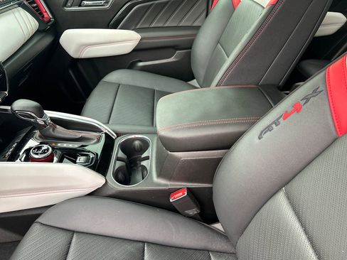 Certified 2024 GMC Canyon AT4X image 42