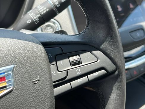 Used 2019 Cadillac XT4 Premium Luxury FWD image 35