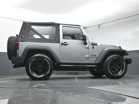 Used 2016 Jeep Wrangler Sport w/ Quick Order Package 24S AWD/4WD image 31