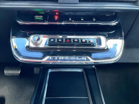 Used 2023 Lincoln Corsair Standard image 33