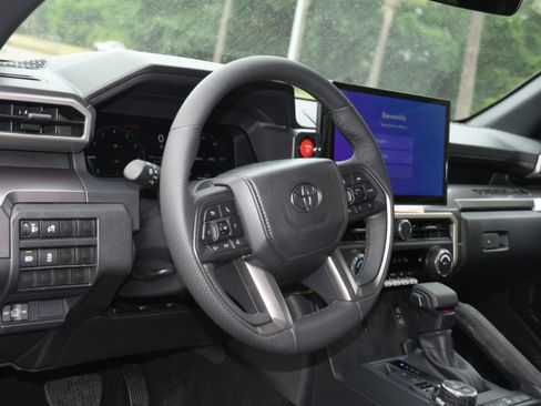New 2026 Toyota Tacoma TRD Off-Road AWD/4WD image 4