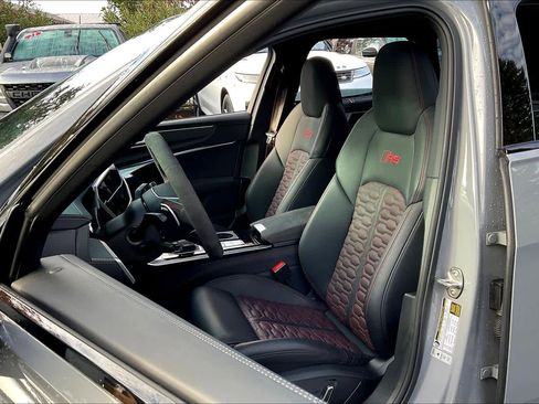 Used 2024 Audi RS 6 performance image 28