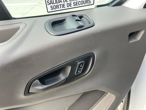 Certified 2024 Ford Transit 350 XLT image 17