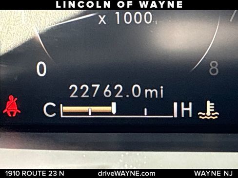 Used 2023 Lincoln Nautilus Reserve AWD/4WD image 18