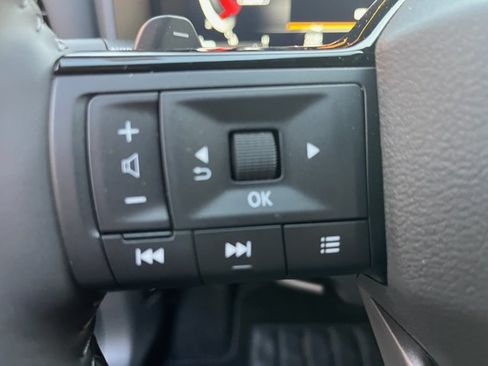 New 2025 Nissan Rogue SL AWD/4WD image 15