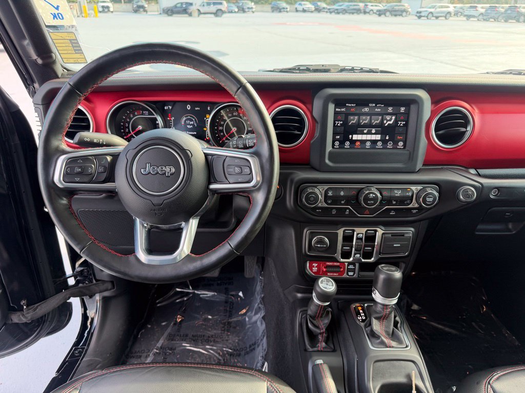 Used 2021 Jeep Wrangler Unlimited Rubicon w/ Cold Weather Group AWD/4WD image 12