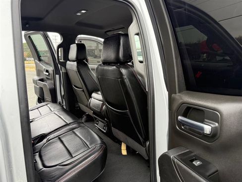 Used 2019 Chevrolet Silverado 1500 Custom Trail Boss w/ Custom Convenience Package image 19