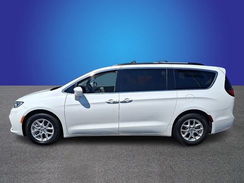 Used 2022 Chrysler Pacifica Touring-L FWD image 7