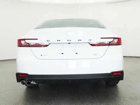 Used 2026 Toyota Camry SE FWD image 39