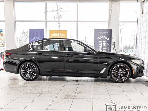 Used 2023 BMW 530e xDrive w/ Convenience Package AWD/4WD image 9