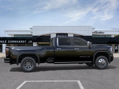 New 2026 GMC Sierra 3500 Denali Ultimate AWD/4WD image 7