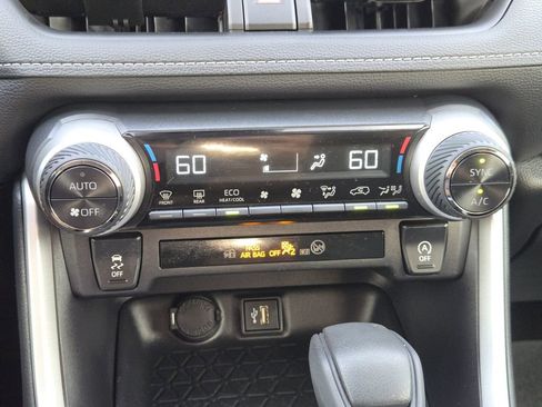 Used 2024 Toyota RAV4 XLE image 21