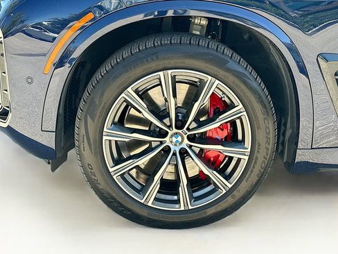 Used 2024 BMW X5 M60i AWD/4WD image 30