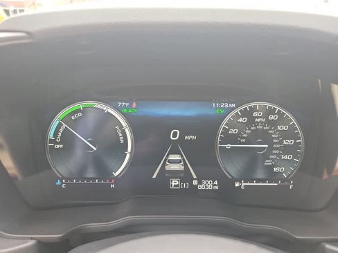 Used 2025 Subaru Forester Premium image 11