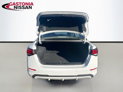 Used 2024 Nissan Sentra SV image 32