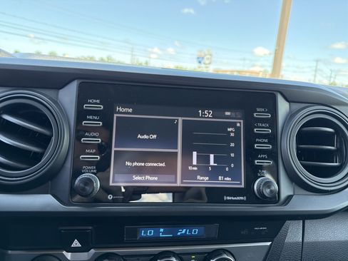 Used 2021 Toyota Tacoma SR w/ SX Package AWD/4WD image 18