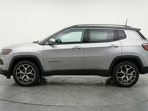 Used 2025 Jeep Compass Limited AWD/4WD image 5
