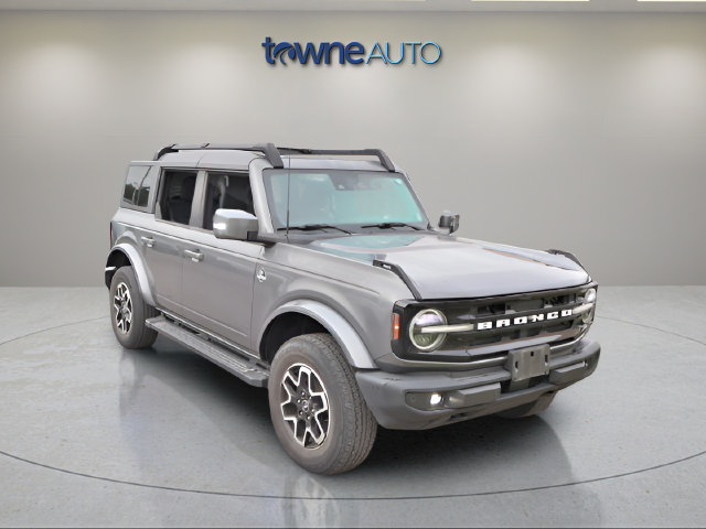 Used 2022 Ford Bronco Outer Banks AWD/4WD image 3