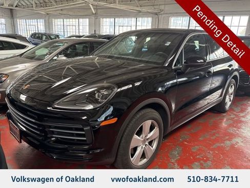 Used 2019 Porsche Cayenne Base image 1