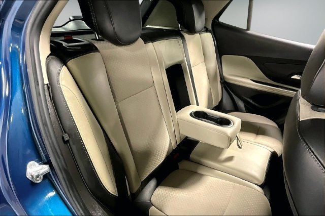 Used 2019 Buick Encore Sport Touring AWD/4WD image 22