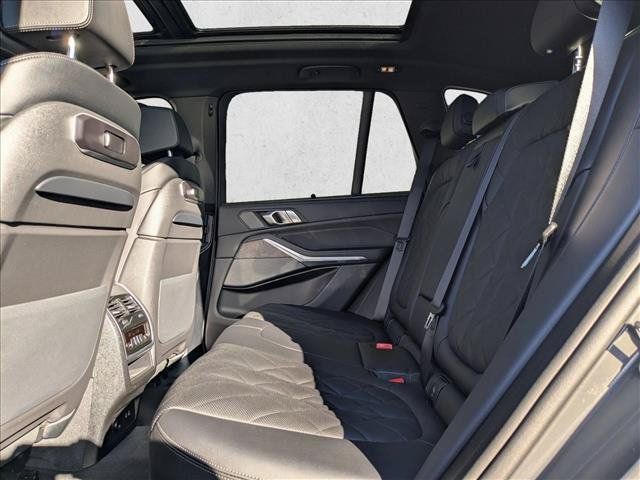 Used 2026 BMW X5 xDrive50e w/ Executive Package AWD/4WD image 17